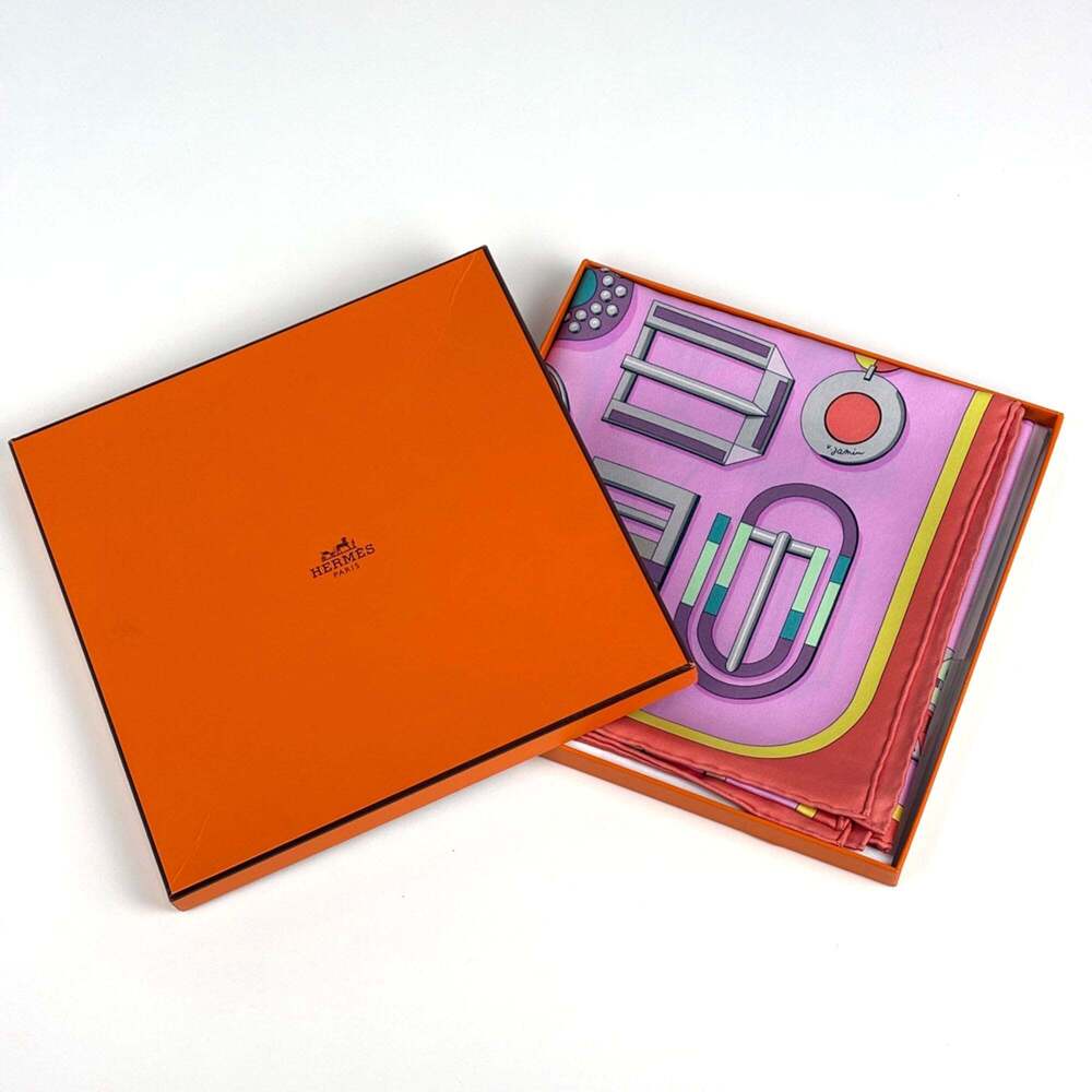 HERMES Pink Silk Scarf - Picture 4 of 4